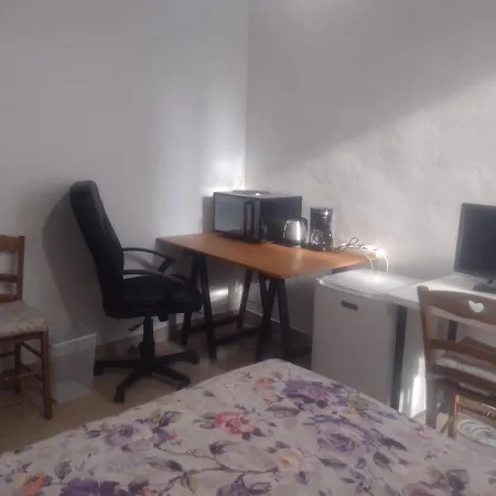 Alloggio in famiglia Chambre agréable en centre ville Lunel (Herault)