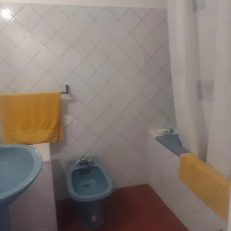 Chambre agréable en centre ville * Lunel (Herault)